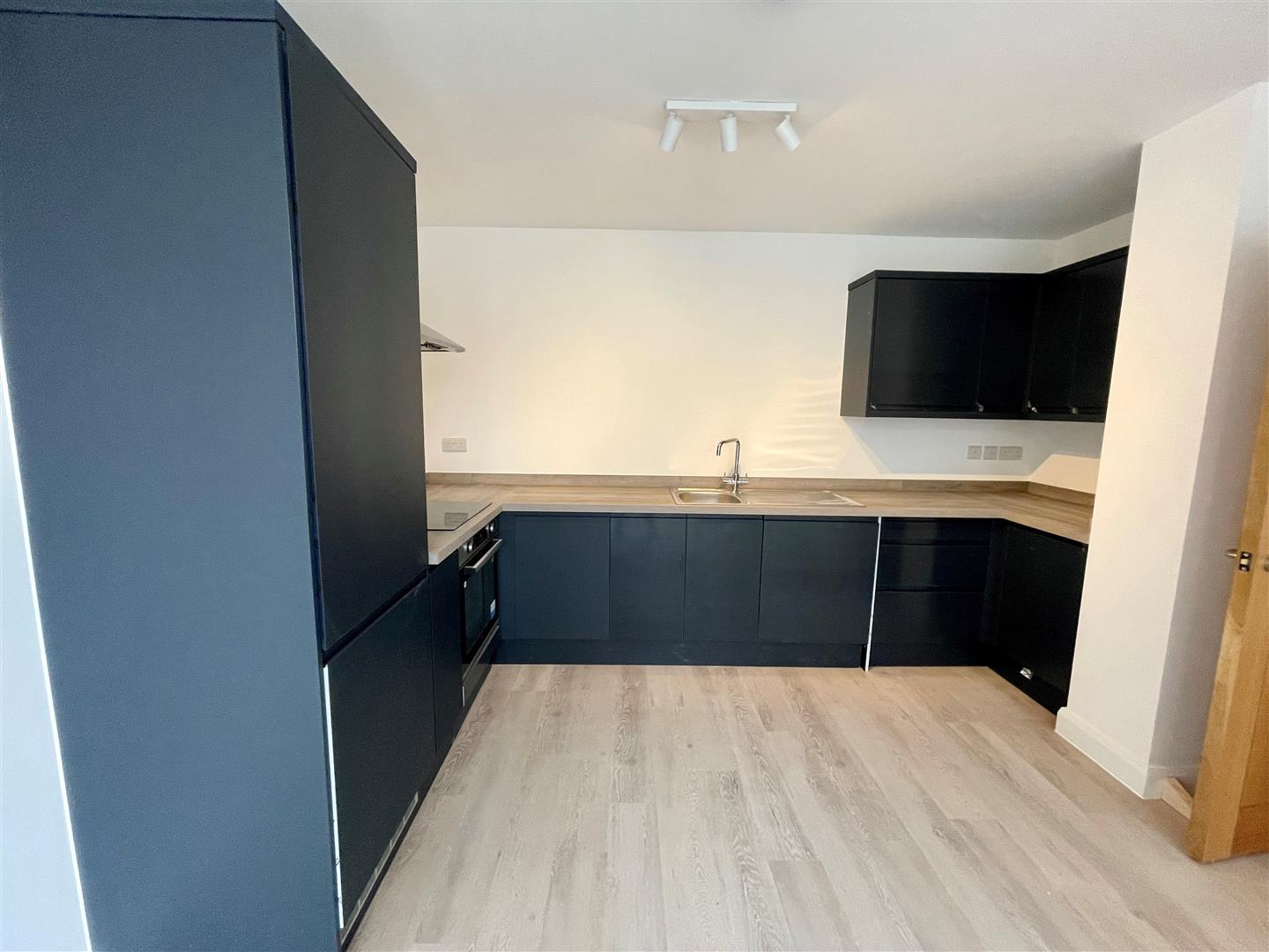 Apartment 7 5-9 Cross Street, Oswestry, SY11 2NF Let Agreed